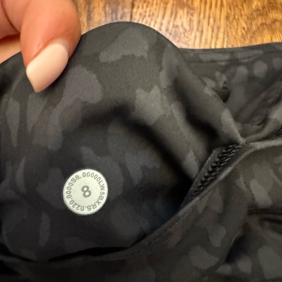 Lululemon fast and free high-rise leggings size 8, 25 inch, cheetah print - Picture 3 of 3